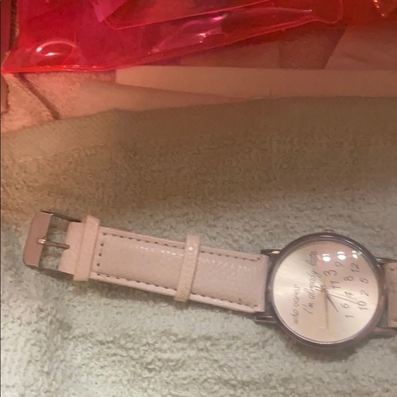 watch - Picture 2 of 3